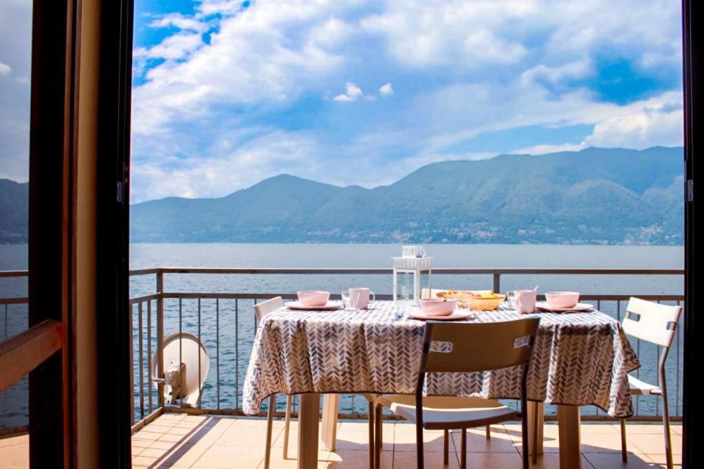Casa Spiaggia Brezzo Екстер'єр фото
