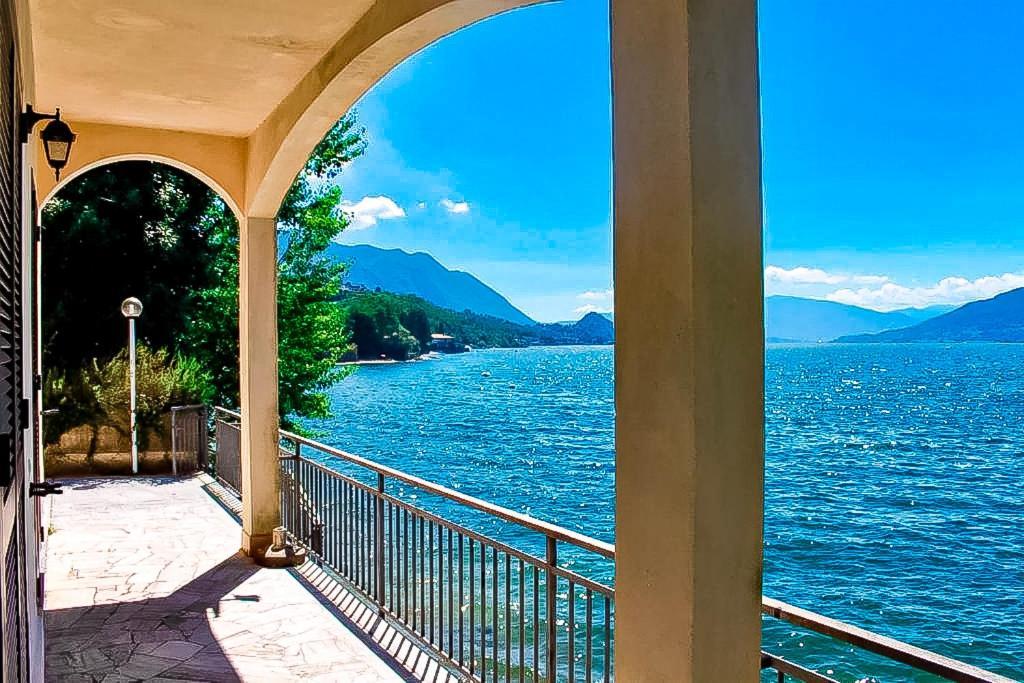 Casa Spiaggia Brezzo Екстер'єр фото